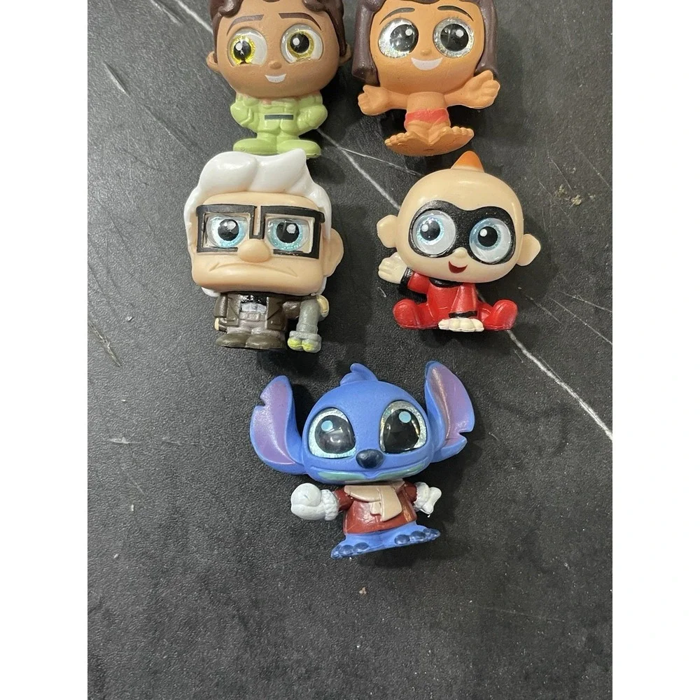 disney doorables lot Of 5 Stitch Up Incredibles